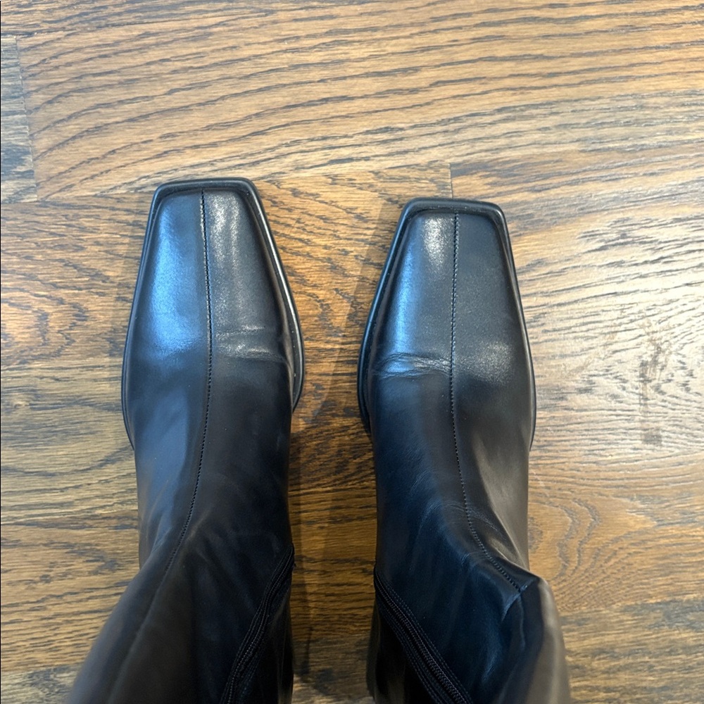 Vagabond Black Heeled Boots - Picture 3 of 14